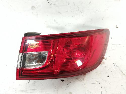 Used Right taillight RENAULT CLIO IV (BH_) 1.2 16V (73 hp) 31657113