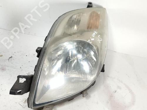 Used Left headlight TOYOTA YARIS (_P9_) 1.4 D-4D (NLP90_, NLP90R) (90 hp) 27427692