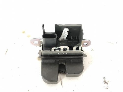 Used Tailgate lock VW POLO VI (AW1, BZ1, AE1) 1.0 TSI (95 hp) 29498243