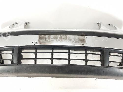 Used Front bumper VW POLO IV (9N_, 9A_) 1.4 16V (75 hp) 27421144