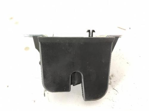 Tailgate lock VW POLO VI (AW1, BZ1, AE1) 1.0 TSI | BP29498243C101 