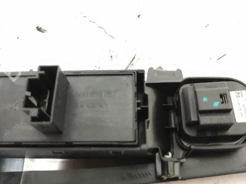 Left front window switch SEAT LEON (5F1) 1.6 TDI | BP27428316I27 - Image 3