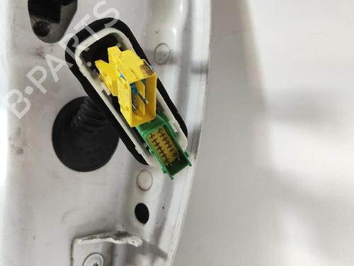 Used Left front door PEUGEOT 208 I (CA_, CC_) 1.0 VTi (68 hp) 30960042