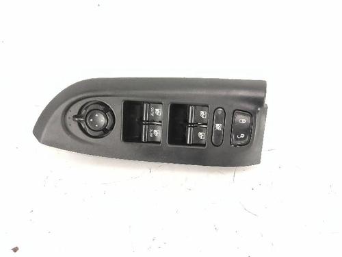 left-front-window-switch-fiat-500x-334_-2014-40278973 main image