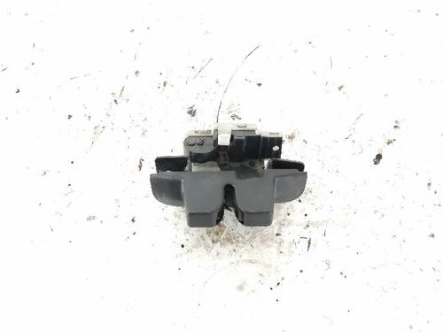 Used Tailgate lock RENAULT SCÉNIC II (JM0/1_) 1.6 (JM0C, JM0J, JM1B) (113 hp) 27430856
