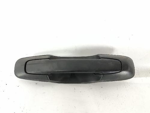 Used Front left exterior door handle SUZUKI GRAND VITARA I (FT, HT) 2.0 HDI 110 16V 4x4 (SQ420D, TD83V, JA420WD) (109 hp) 30655335