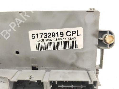 Fuse box LANCIA MUSA (350_) 1.3 D Multijet (350.AXG11, 350.AXG1A) | BP27422492E1 - Image 3
