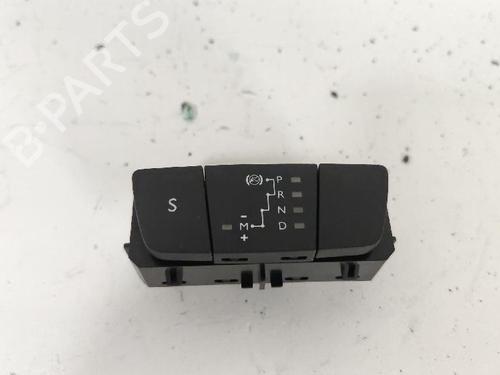 Used Switch Switch CITROËN C3 AIRCROSS II (2R_, 2C_) 1.2 PureTech 130 (2RHNYH) (131 hp) 27430304 27430304