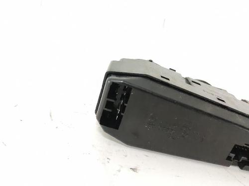 Left front window switch HYUNDAI COUPE I (RD) 1.6 16V | BP33686888I27 - Image 3