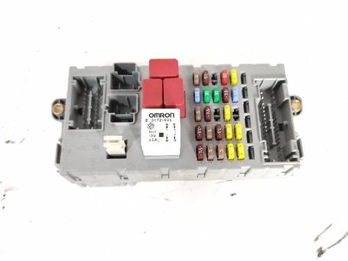 Used Fuse box Fuse box LANCIA DELTA III (844_) 1.9 D Multijet (844.AXE1A) (190 hp) 27411872 27411872