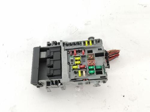 Used Fuse box Fuse box 37603128 37603128