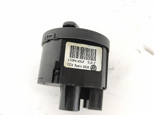 Headlight switch VW TOURAN (1T1, 1T2) 1.9 TDI | BP27417457I24 