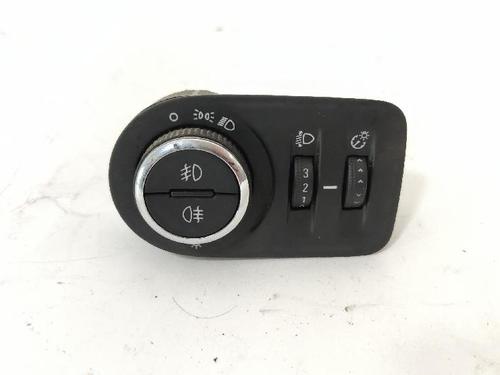 Used Headlight switch Headlight switch OPEL CORSA E (X15) 1.4 (08, 68) (90 hp) 27426349 27426349