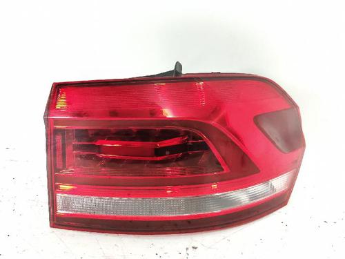Used Right taillight VW TOURAN (5T1) 1.4 TSI (150 hp) 30845167