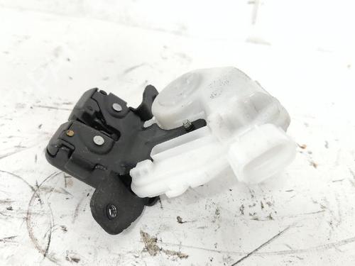 Tailgate lock TOYOTA YARIS (_P13_) 1.4 D (NLP130_, NLP130) | BP27425179C101 