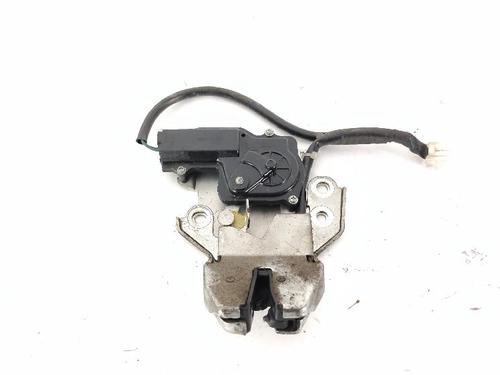 tailgate-lock-chrysler-300c-touring-lx-le-2004-2005-2006-2007-2008-2009-2010-27430089 main image