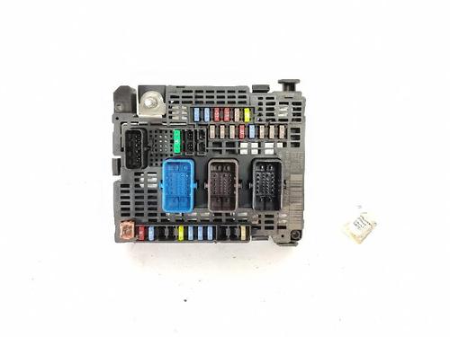 Used Fuse box Fuse box 39463817 39463817