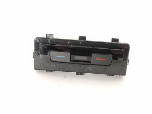 climate-control-vw-touran-5t1-2015-27428510 main image