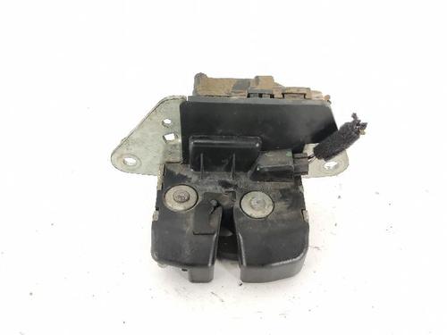 Used Tailgate lock LANCIA YPSILON (843_) 1.3 D Multijet (843.AXF11, 843.AXF1A, 843.AXM11,... (75 hp) 27423722