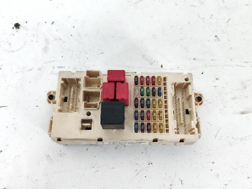 Used Fuse box Fuse box FIAT STILO (192_) 1.9 JTD (140 hp) 27431538 27431538