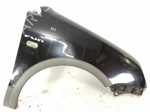 Used Right front fenders VW POLO IV (9N_, 9A_) 1.2 12V (64 hp) 27423433
