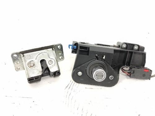 Bakluke lås OPEL MERIVA A MPV (X03) 1.7 CDTI (E75) (100 hp) 27425258