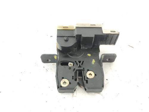 Used Tailgate lock NISSAN MICRA III (K12) 1.2 16V (80 hp) 27425036