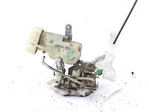 Used Front left lock TOYOTA YARIS VERSO (_P2_) 1.4 D-4D (NLP20_, NLP22_) (75 hp) 27419264