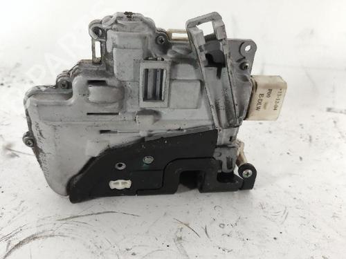 Front left lock VW PASSAT B6 (3C2) 2.0 TDI | BP27427657C98 