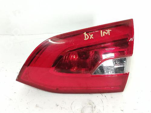Used Right taillight Right taillight PEUGEOT 308 SW II (LC_, LJ_, LR_, LX_, L4_) 1.6 BlueHDi 100 (99 hp) 27433112 27433112