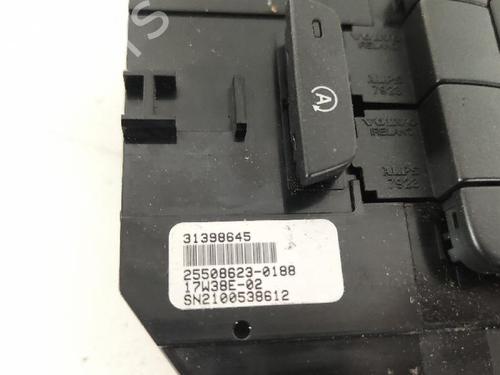 Other VOLVO V40 Hatchback (525) D2 | BP27415027O1 