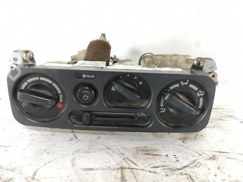 Used Climate control Climate control 38084221 38084221