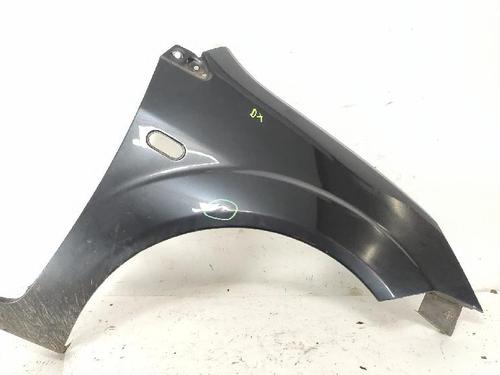 Guarda-lamas direito FORD FIESTA V (JH_, JD_) 1.4 TDCi (68 hp) 31657040