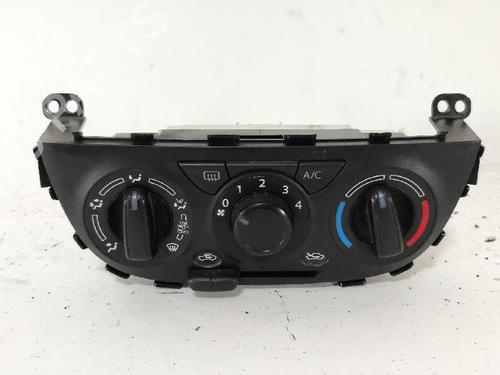 climate-control-suzuki-celerio-lf-2014-32695622 main image