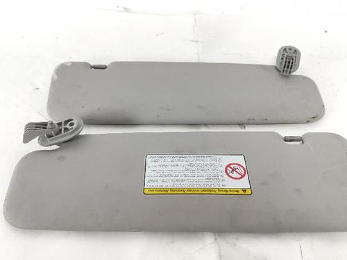 Left sun visor HYUNDAI ix20 (JC) 1.4 CRDi | BP27425077I1 - Image 2