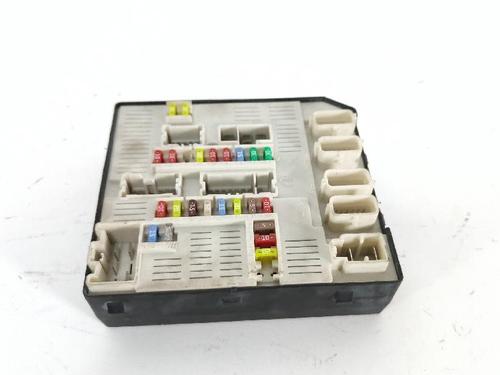 Used Fuse box RENAULT MEGANE III Hatchback (BZ0/1_, B3_) 1.5 dCi (BZ09, BZ0D, BZ1W, BZ29, BZ14) (110 hp) 27411612
