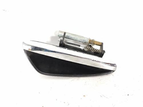 Used Front right exterior door handle Front right exterior door handle ALFA ROMEO BRERA (939_) 2.4 JTDM 20V (939DXD1B, 939DXD12) (200 hp) 27416097 27416097