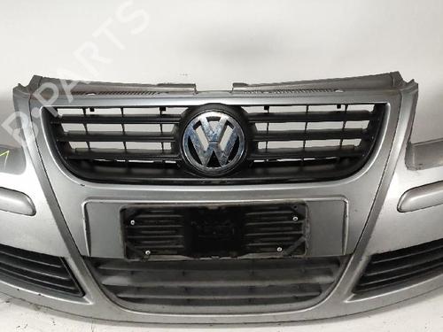 Used Front bumper VW POLO IV (9N_, 9A_) 1.4 16V (80 hp) 32402974