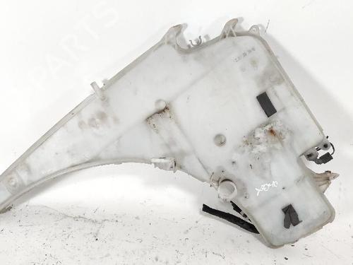 Used Windscreen washer tank BMW 1 Coupe (E82) 120 d (177 hp) 29968575