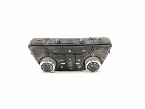 climate-control-opel-zafira-tourer-c-p12-2011-39610284 main image