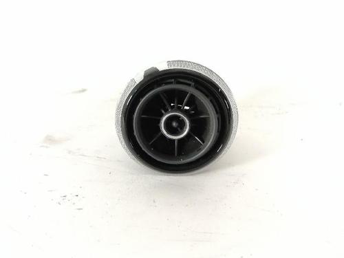 air-vent-audi-a3-8v1-8vk-2012-2013-2014-2015-2016-2017-2018-2019-2020-33400798 main image