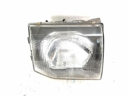 right-headlight-mitsubishi-pajero-classic-v2_w-v6_w-v7_w-2001-38084298 main image