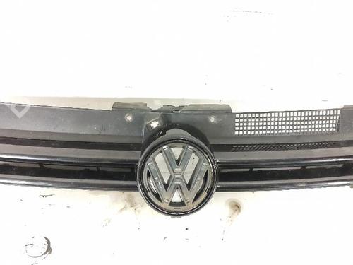 Używane Atrapa chłodnicy / Grill Atrapa chłodnicy / Grill VW BORA I (1J2) 1.9 TDI (101 hp) 36899787 36899787