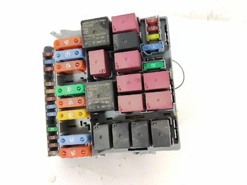 Used Fuse box Fuse box FIAT FIORINO Box Body/MPV (225_) 1.3 D Multijet (225BXD1A, 225BXB1A, 225BXB11) (75 hp) 28123196 28123196