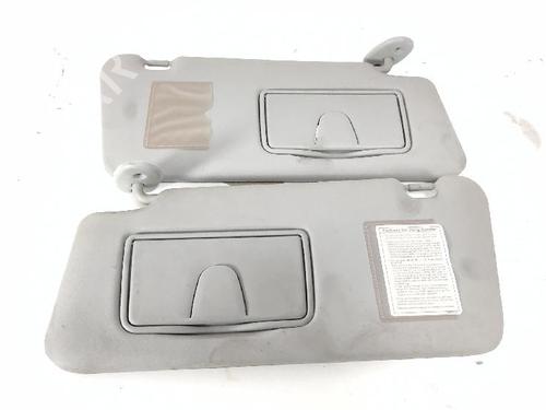Used Left sun visor Left sun visor SUZUKI GRAND VITARA II (JT, TE, TD) 1.9 DDiS All-wheel Drive (JT419, TD44, JB419WD, JB419XD,... (129 hp) 27514336 27514336