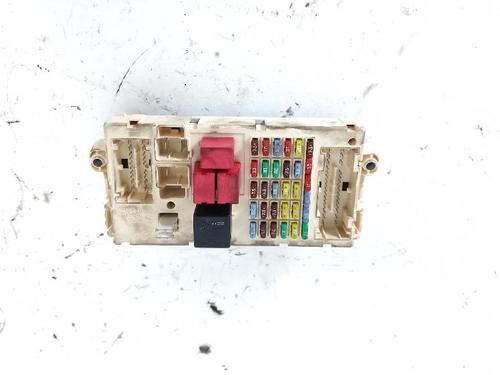 fuse-box-alfa-romeo-159-939_-2005-2006-2007-2008-2009-2010-2011-2012-27430406 main image