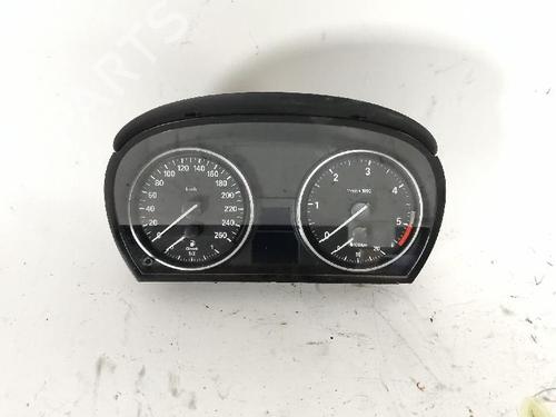 Used Instrument cluster Instrument cluster BMW X1 (E84) sDrive 18 d (143 hp) 39900004 39900004