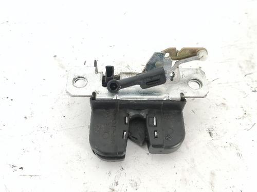 Used Tailgate lock VW POLO IV (9N_, 9A_) 1.4 TDI (70 hp) 27424787