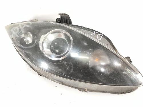 Used Right headlight SEAT LEON (1P1) 2.0 TDI (140 hp) 30192025