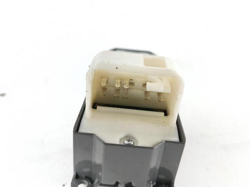 Left front window switch TOYOTA YARIS (_P13_) 1.3 (NSP130_, NSP130) | BP33569837I27 - Image 3